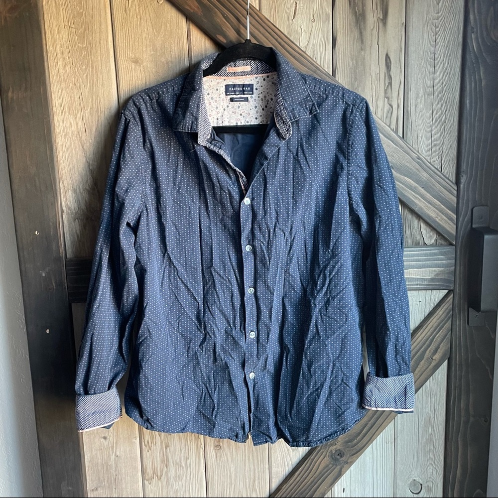 Cactus Man navy blue dress shirt size large